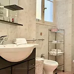 Apartment Riviera: Spacious Old Town Near 3*