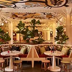 Hotel Mama Shelter 4*