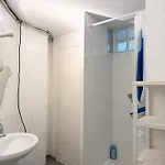 A 100 M De La Avec Stationnement Gratuit Apartment Nice