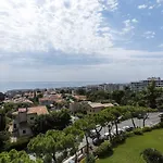 Breathtaking Panoramic View Of ! Apartment *