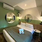 Hotel De Berne 2*