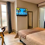 H33 Hôtel