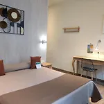 H33 Hôtel