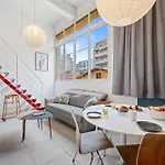 Apartment Nice-duplex-plage-parking-cimatisation *