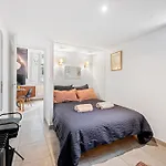 Nice-duplex-plage-climatisation Apartment *