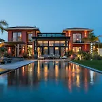Contemporary With Views Of Cap D'antibes Holiday home
