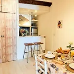 St Joseph - Great Flat - Old Town For 4 Apartment *