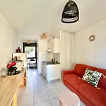 Studio 600 m de la Promenade des Anglais