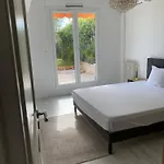 Beautiful 3 Bedroom Apartment With Nice Garden