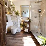 Suite Des Aventuriers - Experience Unique & Atypique A Nice Proche Du Centre