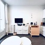 Studio Cocooning Avec Terrasse Au Calme Quartier Les Musiciens Mer A 7 Minutes A Pieds