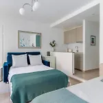 Apartment Azur - Quiet Center Location By The Sea *