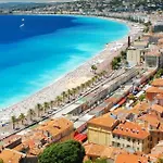 Happy Home Spacieux Studio En Dernier Etage Avec Balcon A 5 Minutes A Pieds Du Vieux Nice Et De La Mer Quartier Dubouchage
