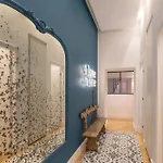 Cours Saleya Renovated 3 Bedrooms 1 Min To Air Conditioning Apartment Nice