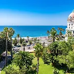 Happy Home Spacieux Studio En Dernier Etage Avec Balcon A 5 Minutes A Pieds Du Vieux Nice Et De La Mer Quartier Dubouchage