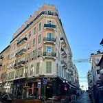 Stunning Apartment In The Gold Square Of Nice!