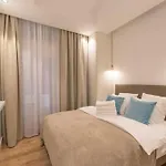 Apartment Cours Saleya Renovated 3 Bedrooms 1 Min To Air Conditioning *