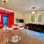 Large magnificent terrace (40 sq.m)
