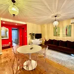 Large magnificent terrace (40 sq.m)