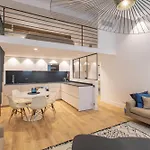 Cours Saleya Renovated 3 Bedrooms 1 Min To Beach Air Conditioning