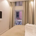Apartment Cours Saleya Renovated 3 Bedrooms 1 Min To Air Conditioning *