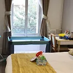 Hotel Busby