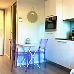 ApartHotel Riviera Nice Côte d\'Azur - Old Town - Studio AC - Sea View - 50m Promenade des Anglais- LA MAISON LINDA