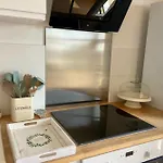 Beautiful View Walking Distance From The Center