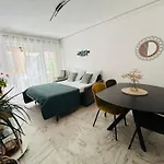 Superbe Appartement Port De Nice Lumineux,Clim , Parking