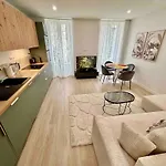 Nikaia - 2br Close To Everything Apartment *