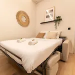 Charmant Duplex Vieux Nice, proche mer, WiFi, Clim