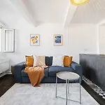 Charming Typical Studio In The Heart Of Vieux Nice Ac