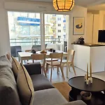 T3 Neuf Climatise Avec Parking A Apartment *