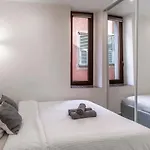 Authentic Nice Old Town, Separate Bedroom, Ac