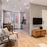 Authentic Old Town, Separate Bedroom, Ac Apartment