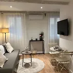 Appartement Cosy Au Coeur Du Vieux Nice