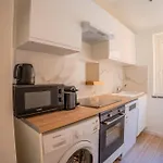 Splendide Appartement Rénové Au Cœur du Vieux Nice