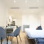 L\'Essenza D\'Azur