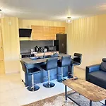 Le Ciel De Fabron Piscine Et Tennis