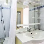 Espace Anahit 2 Piece Meuble Avec Balcon, Proche Tram Magnan Et Plages Bail Mobilite