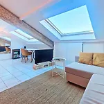 Nestor&Jeeves - L Escurial - Central