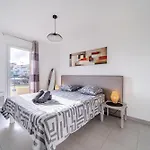 Superbe 2 Pieces - Piscine Et Garage