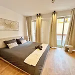 Ref 127 - 3 Pieces 2 Chambres Nice Port