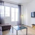 Beautiful 2 Bedrooms Apartment Close To The Sea