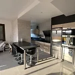 Spacious Apartment In Nice With Balcony