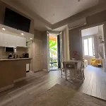 Perfectly Located 1 Bed Apartment - Port Of Nice