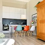 Stunning Flat With Sea View & Garden On Promenade Da