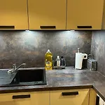 Appartement 50M2 - Furnished - 1 Bedroom - Terrace - Parking - Tram 5 Min