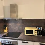 Appartement 50M2 - Furnished - 1 Bedroom - Terrace - Parking - Tram 5 Min