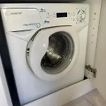 Quiet Modern Studio In The Very Heart Of Nice